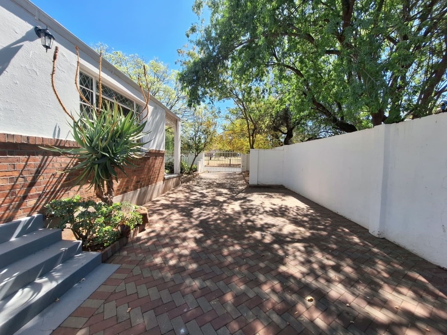 4 Bedroom Property for Sale in Memorial Road Area Northern Cape
